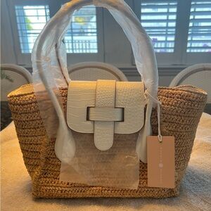 Pamela Munson teddy tote bag